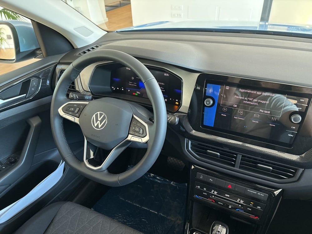 Volkswagen T-Cross nuova a Salerno (12)