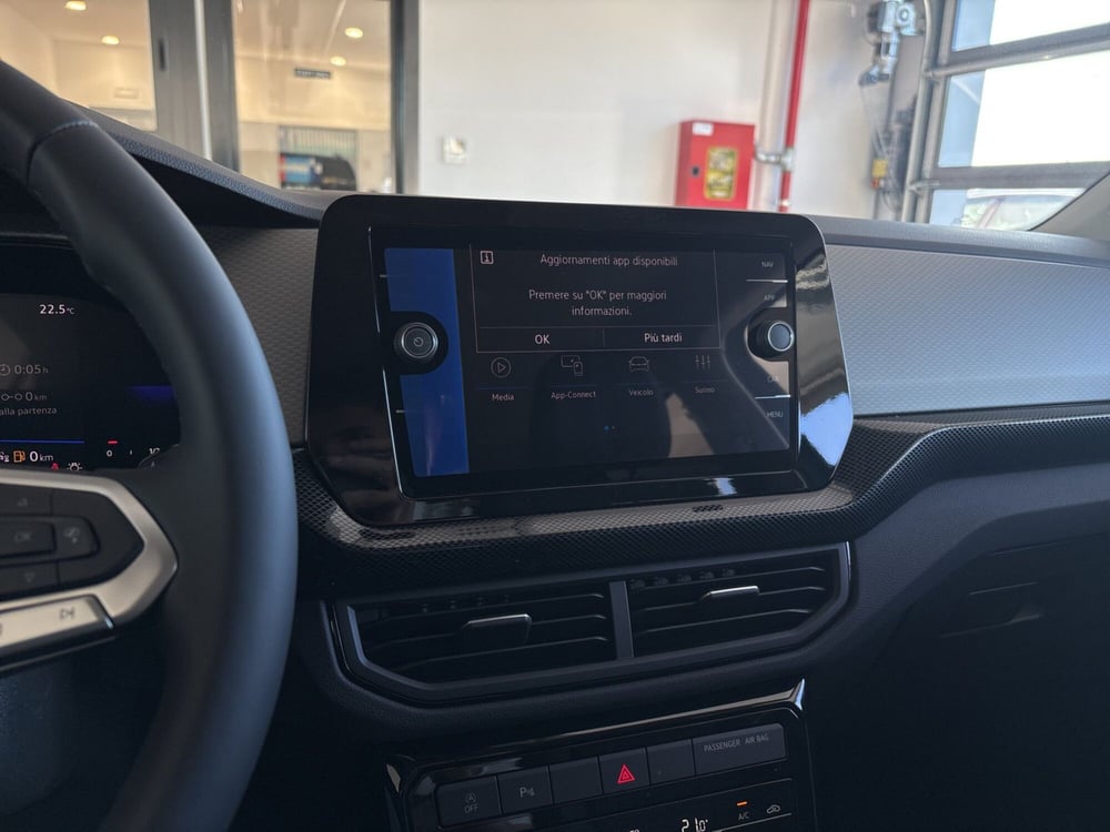 Volkswagen T-Cross nuova a Salerno (14)