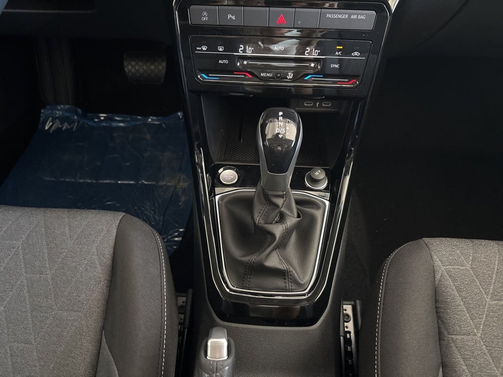 Volkswagen T-Cross nuova a Salerno (15)