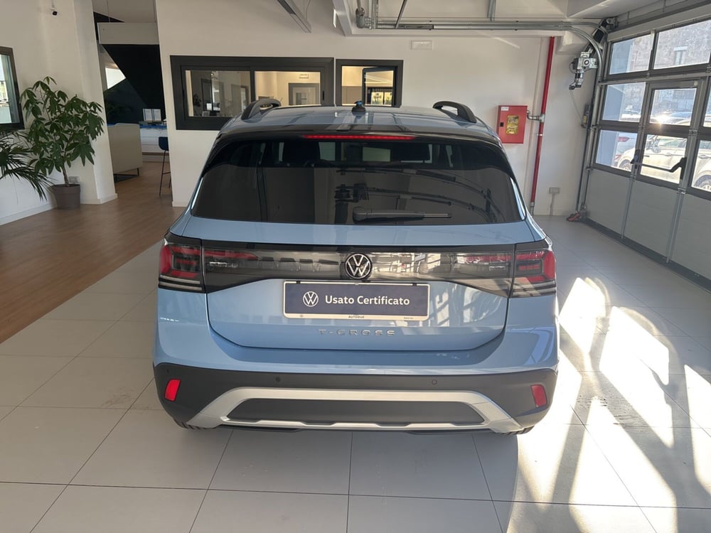 Volkswagen T-Cross nuova a Salerno (4)