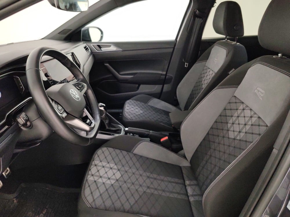 Volkswagen Taigo usata a Massa-Carrara (7)