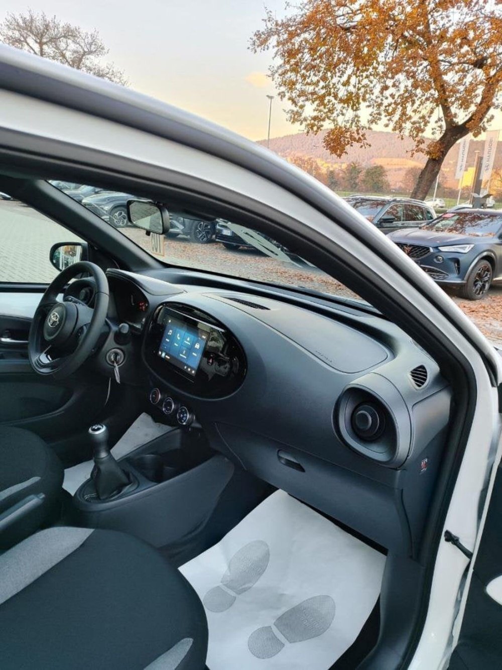 Toyota Aygo X nuova a Perugia (5)