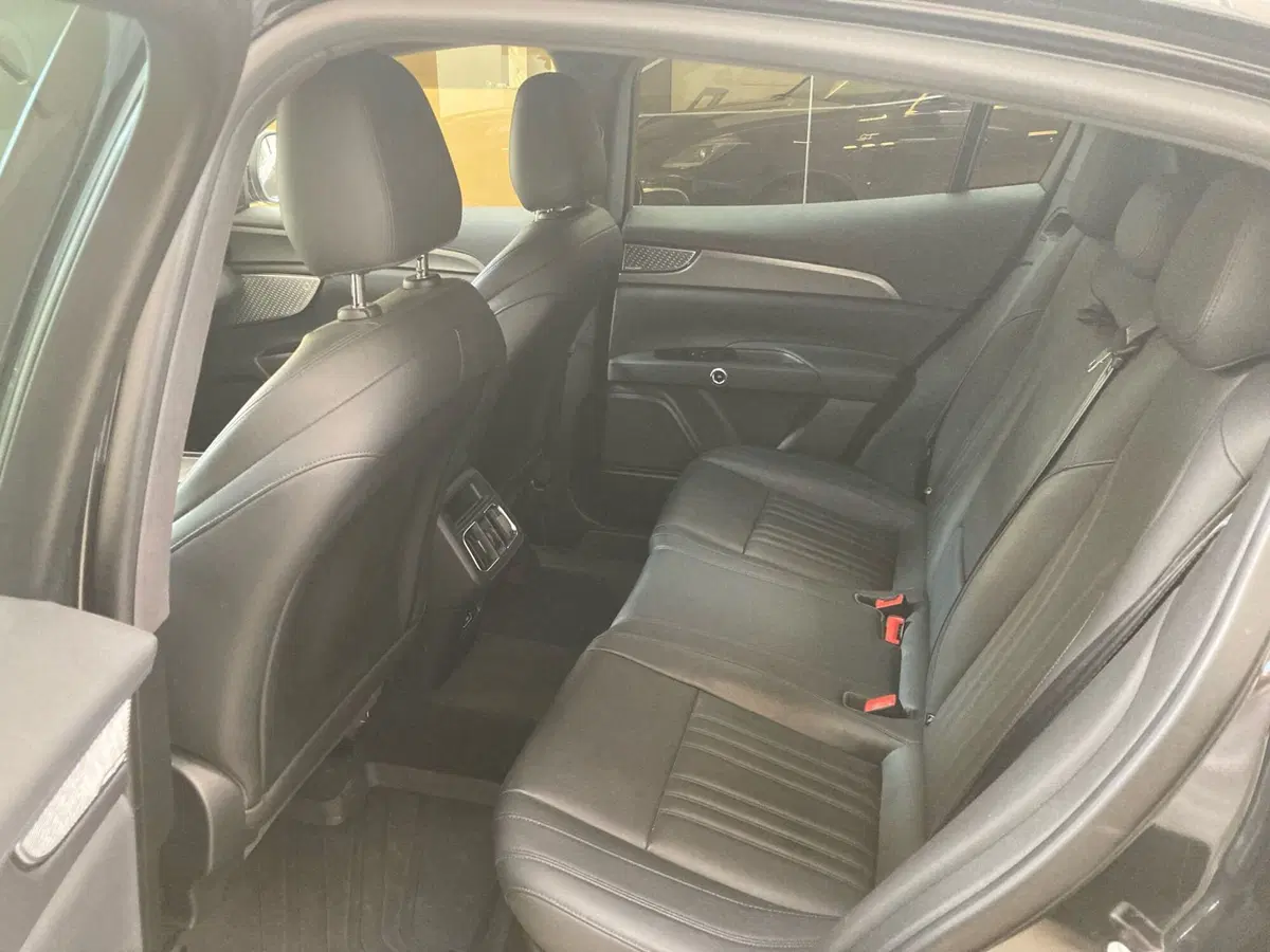 Maserati Grecale usata a Bari (10)