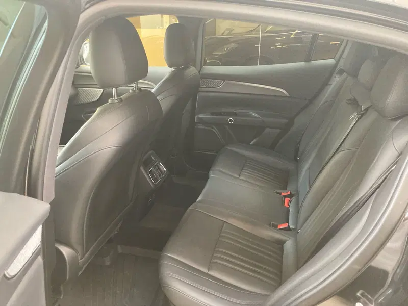 Maserati Grecale usata a Bari (10)