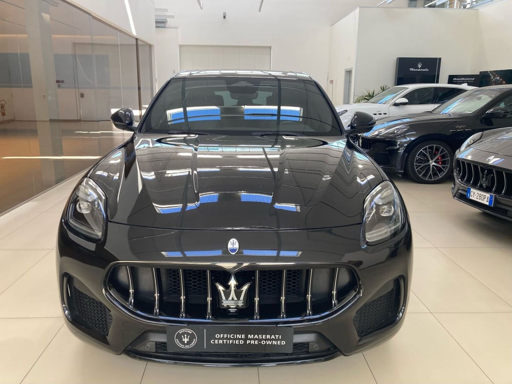 Maserati Grecale usata a Bari (2)