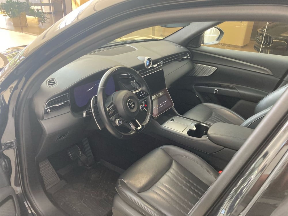 Maserati Grecale usata a Bari (8)