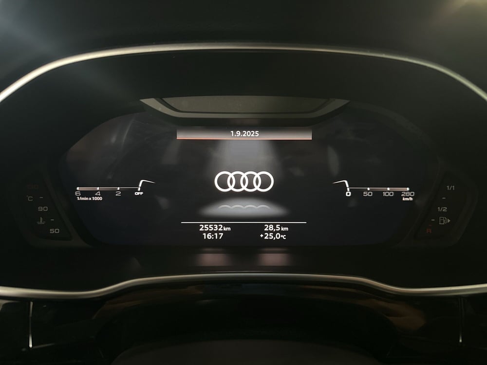 Audi Q3 Sportback usata a Napoli (11)