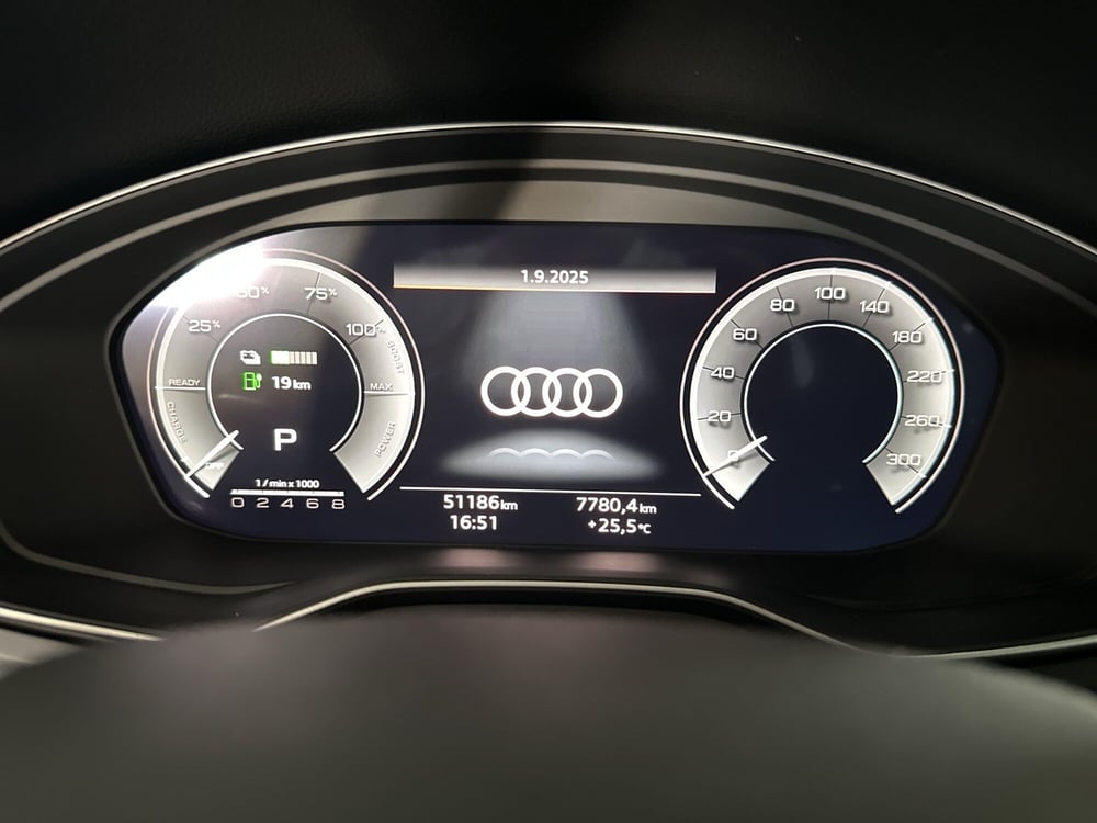 Audi Q5 Sportback usata a Napoli (12)
