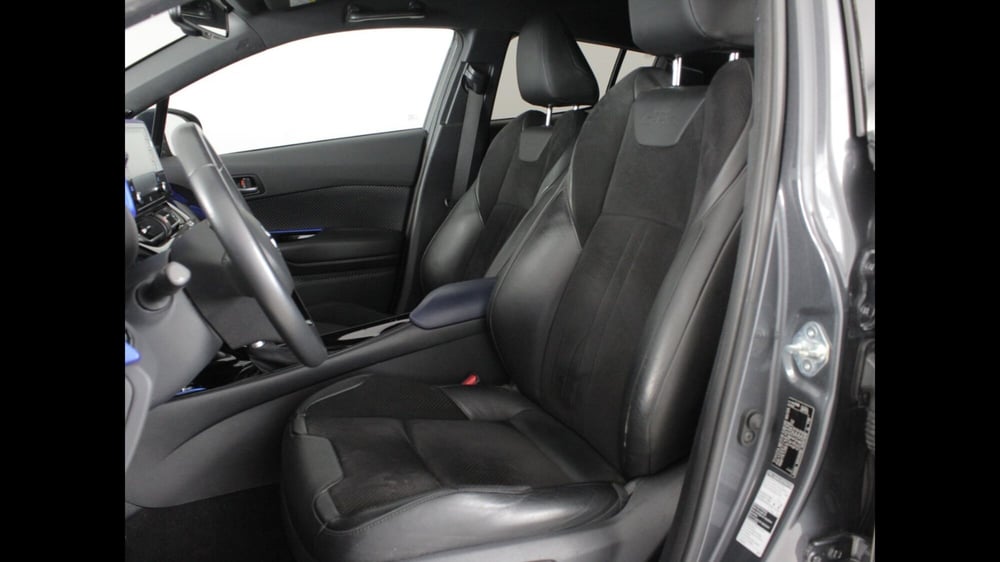 Toyota Toyota C-HR usata a Palermo (12)