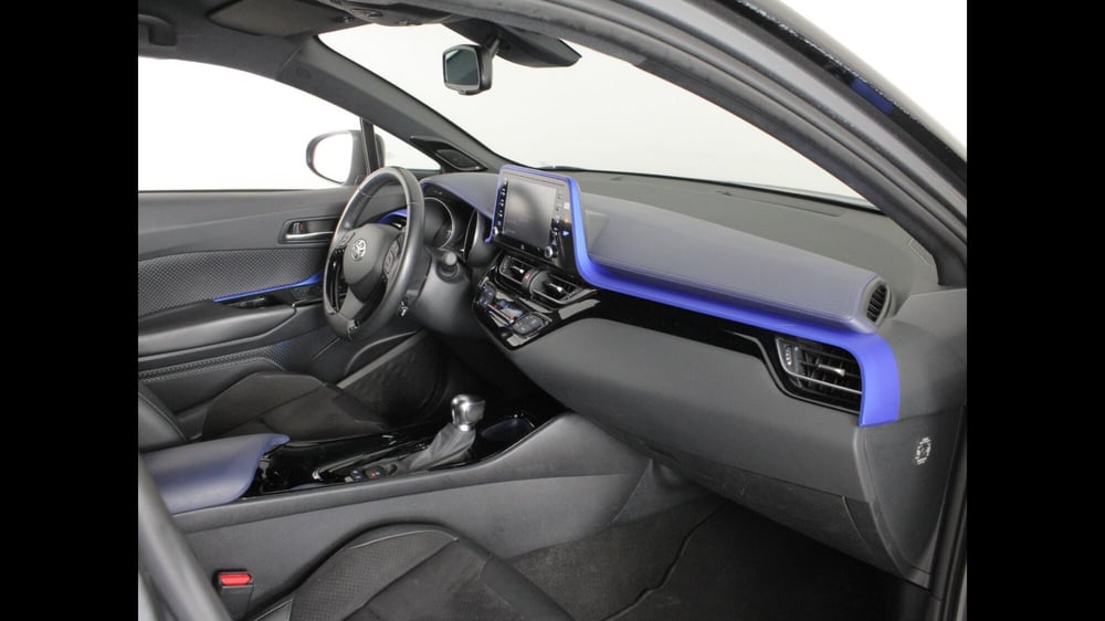 Toyota Toyota C-HR usata a Palermo (6)