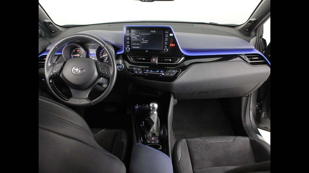 Toyota Toyota C-HR usata a Palermo (9)