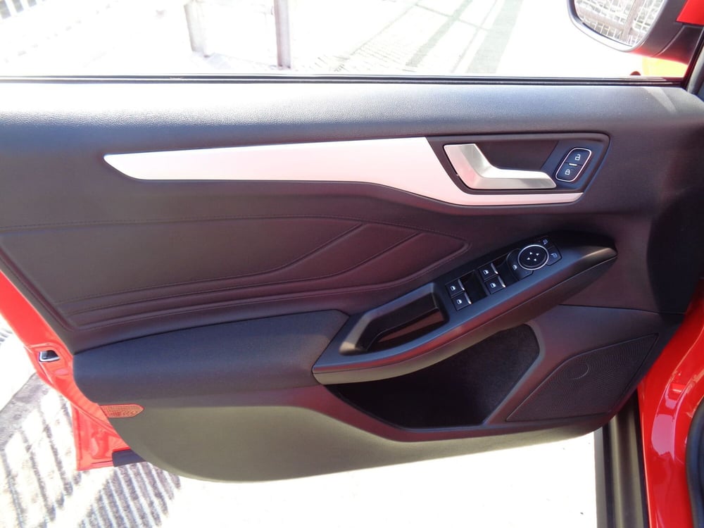 Ford Focus Station Wagon usata a Belluno (8)