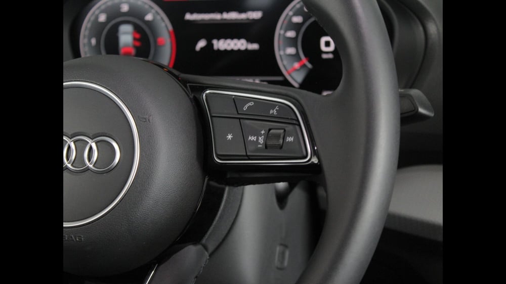 Audi Q2 usata a Palermo (12)