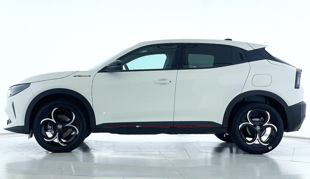 Alfa Romeo Junior nuova a Perugia (9)