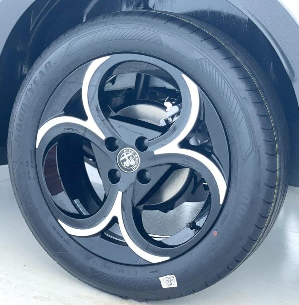 Alfa Romeo Junior nuova a Perugia (15)