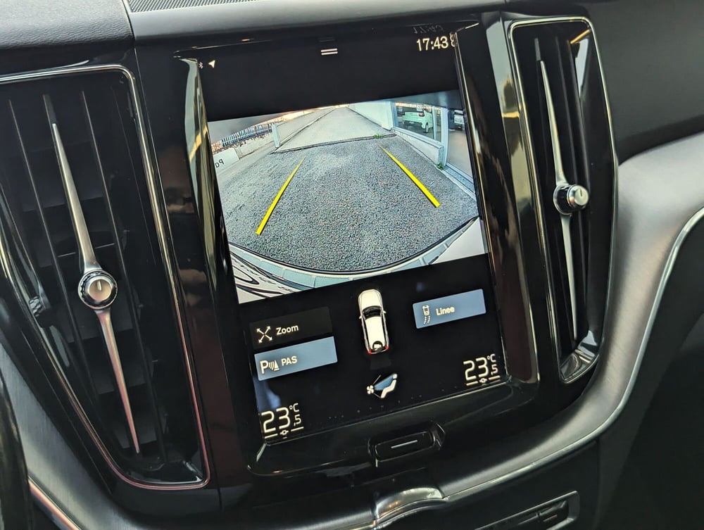 Volvo XC60 usata a Pescara (12)