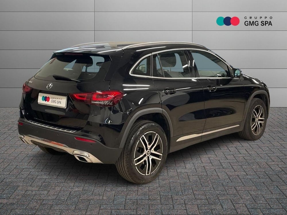 Mercedes-Benz GLA SUV usata a Prato (3)