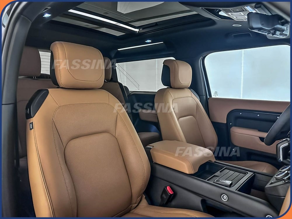 Land Rover Defender usata a Milano (14)
