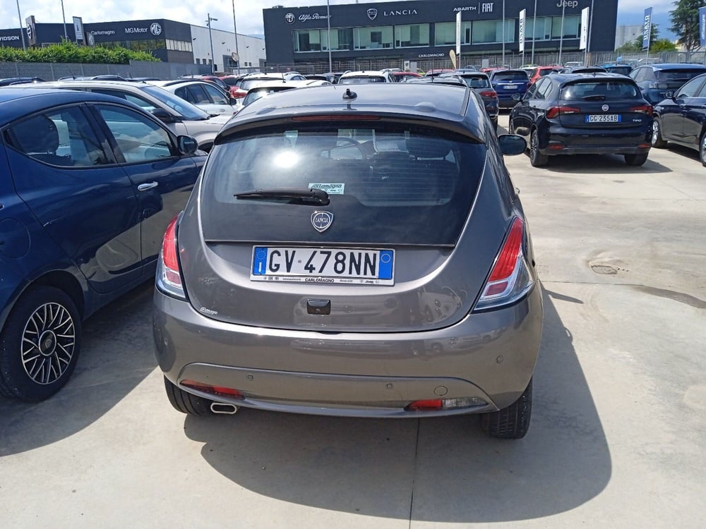 Lancia Ypsilon usata a Cosenza (4)