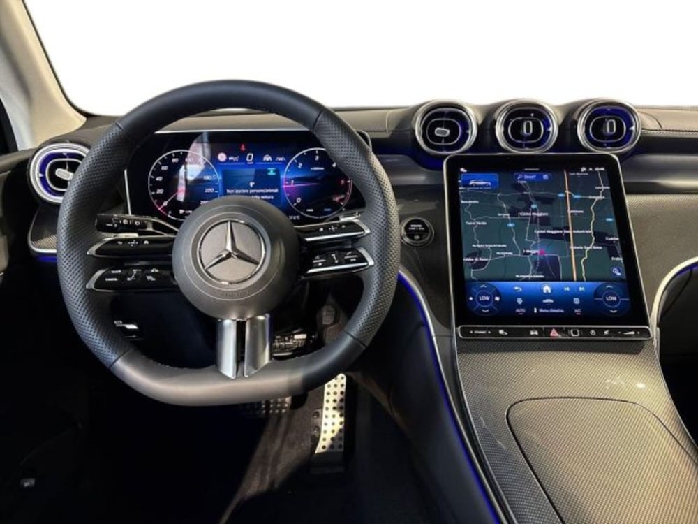 Mercedes-Benz GLC nuova a Bologna (14)