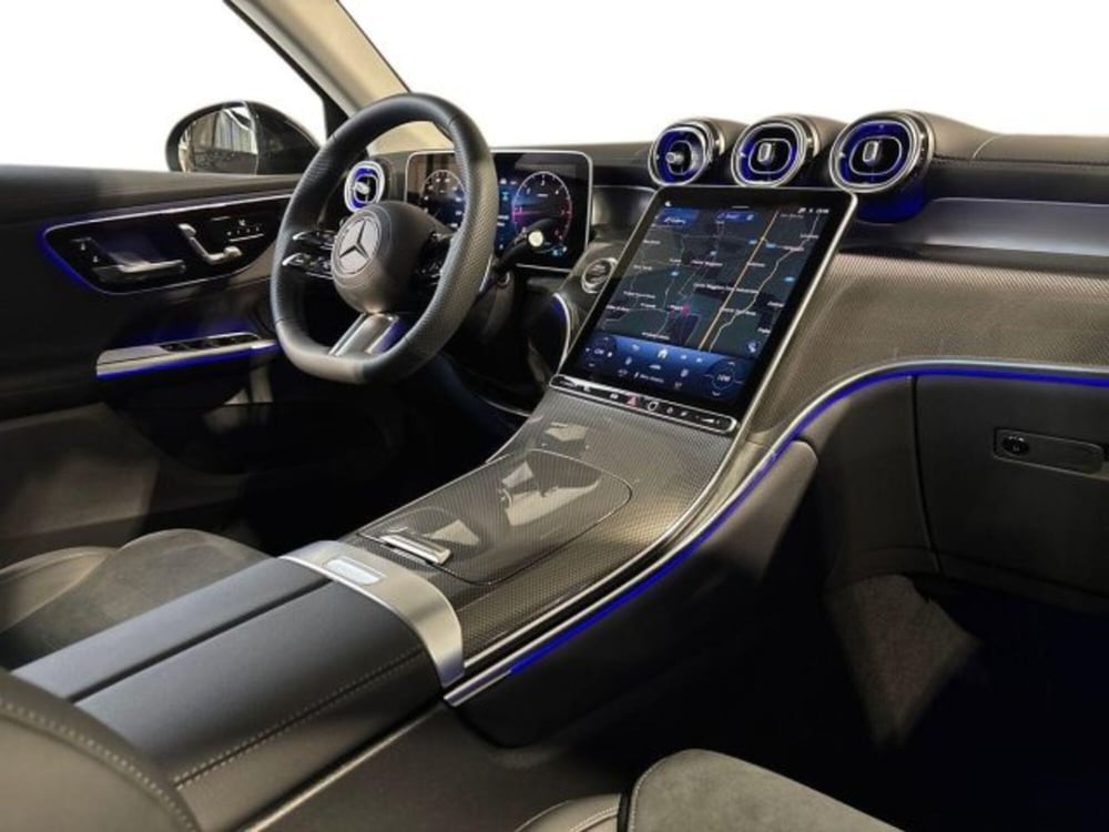 Mercedes-Benz GLC nuova a Bologna (15)