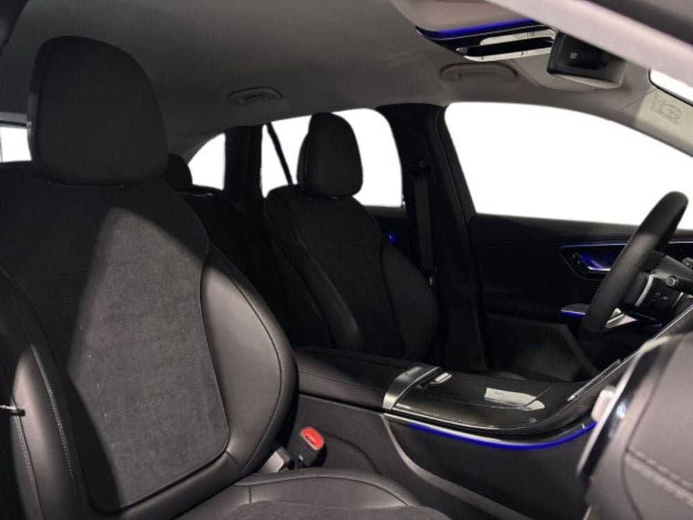 Mercedes-Benz GLC nuova a Bologna (16)