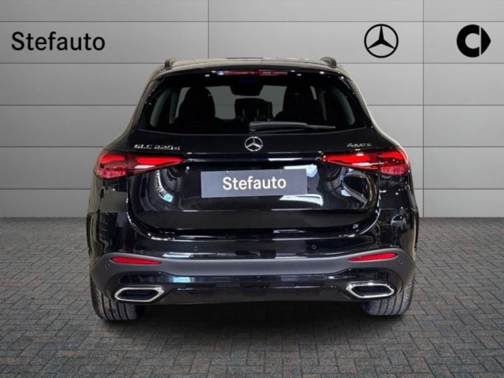 Mercedes-Benz GLC nuova a Bologna (6)