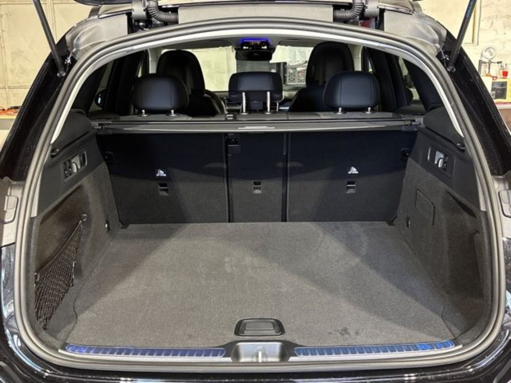 Mercedes-Benz GLC nuova a Bologna (7)