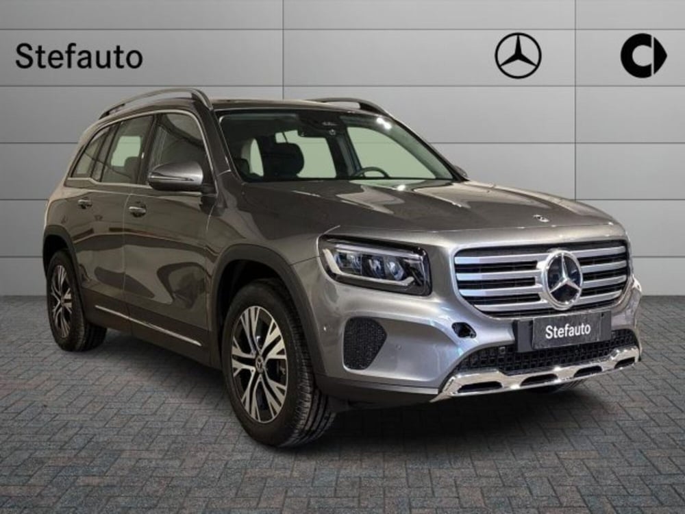 Mercedes-Benz GLB nuova a Bologna