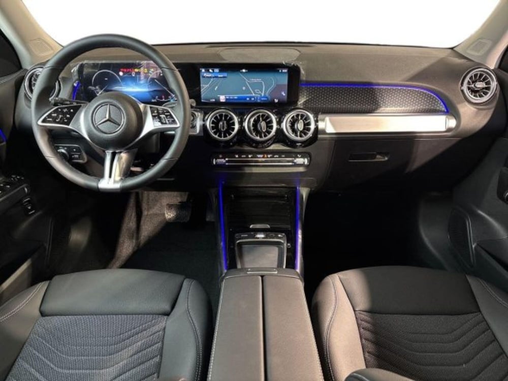 Mercedes-Benz GLB nuova a Bologna (13)