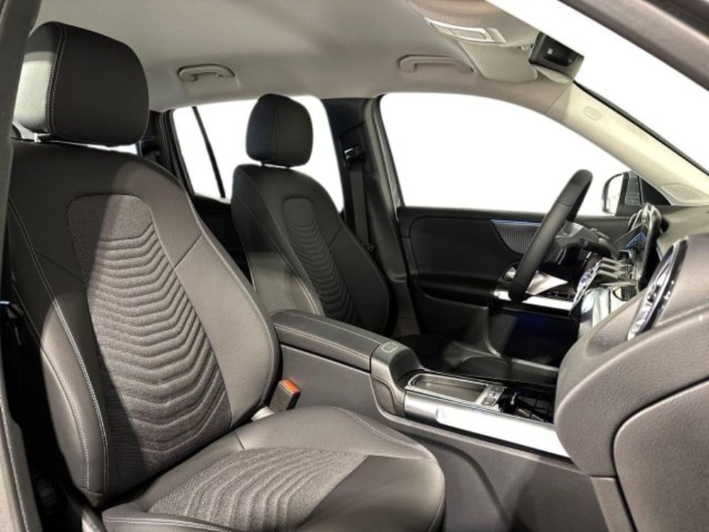 Mercedes-Benz GLB nuova a Bologna (16)