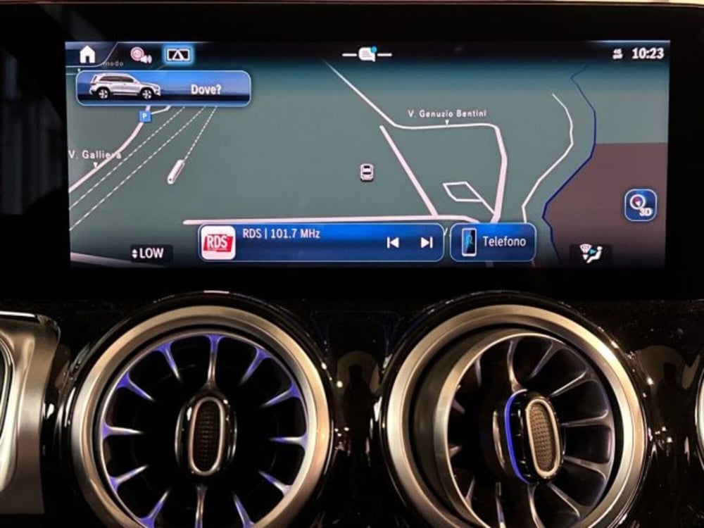 Mercedes-Benz GLB nuova a Bologna (17)