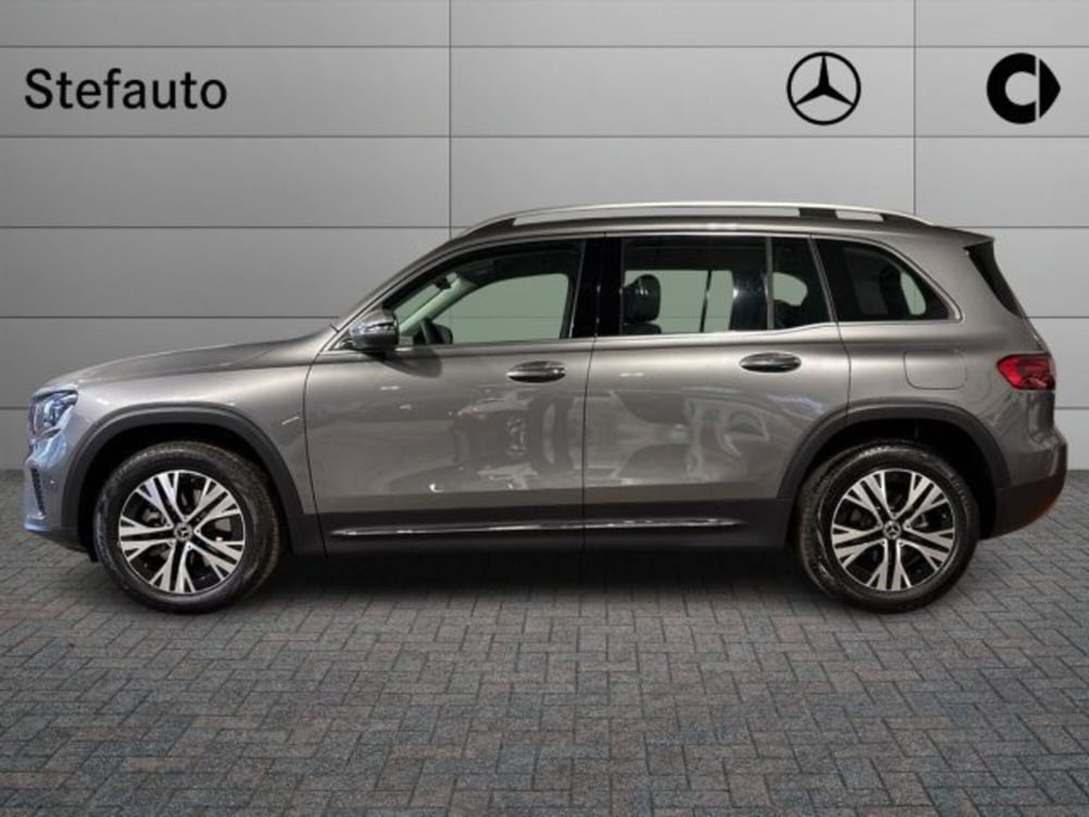 Mercedes-Benz GLB nuova a Bologna (3)