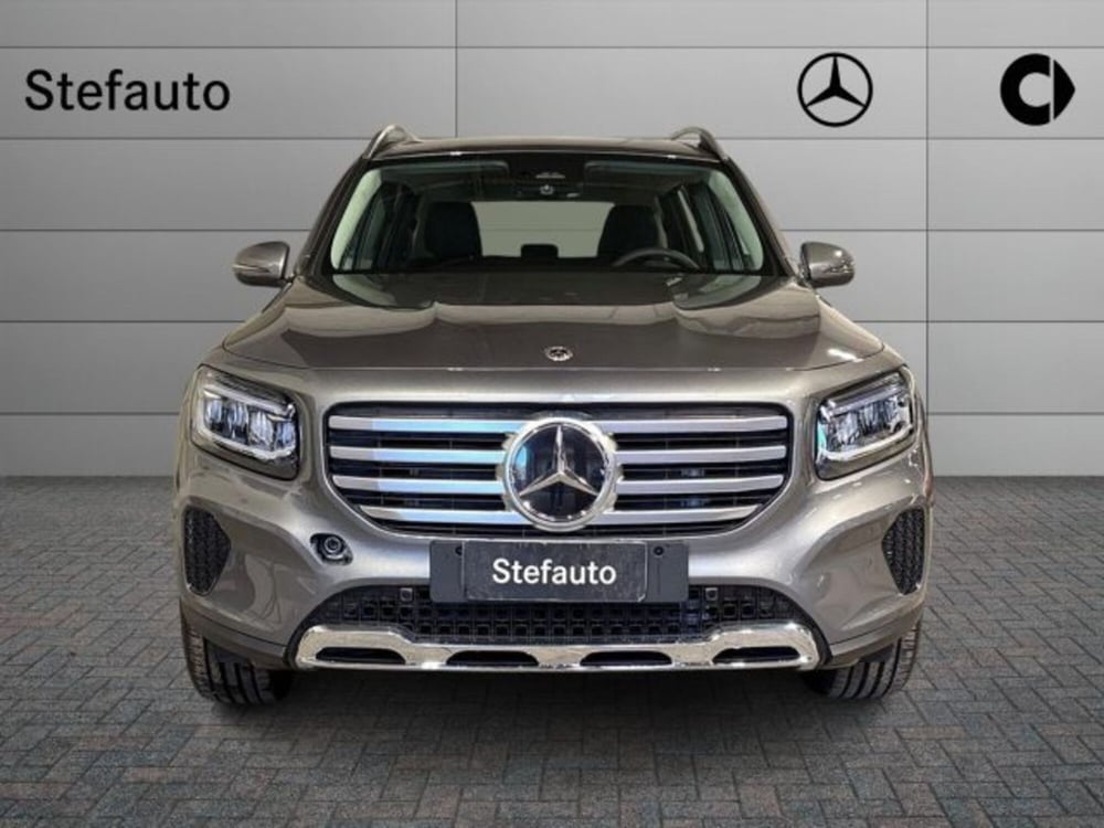 Mercedes-Benz GLB nuova a Bologna (4)
