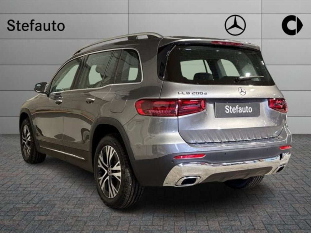 Mercedes-Benz GLB nuova a Bologna (5)
