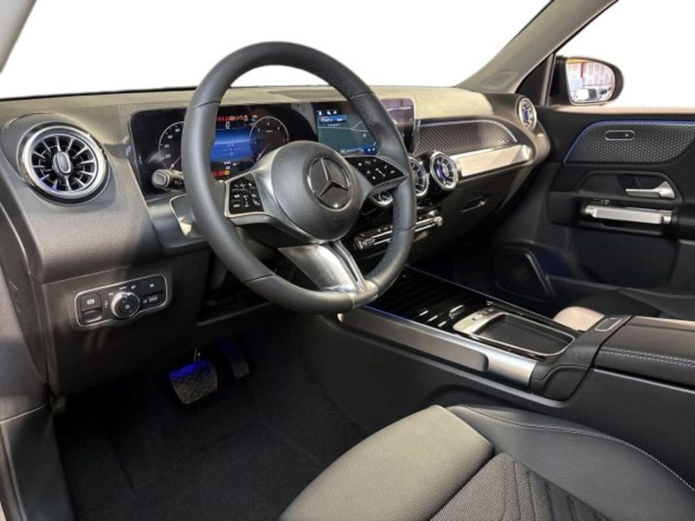 Mercedes-Benz GLB nuova a Bologna (11)