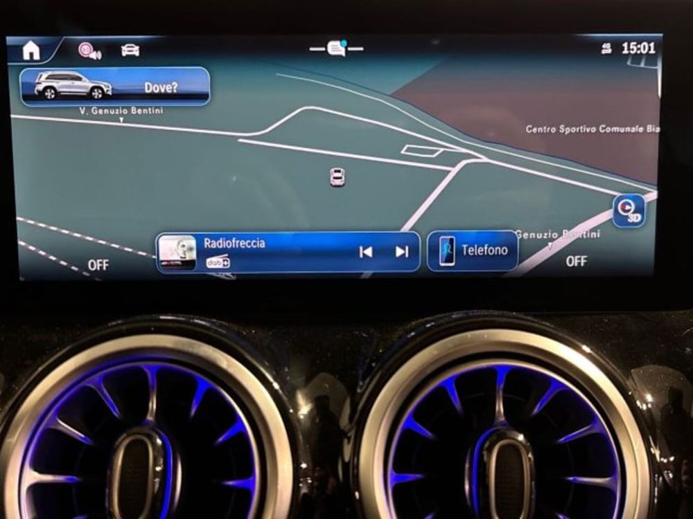 Mercedes-Benz GLB nuova a Bologna (17)
