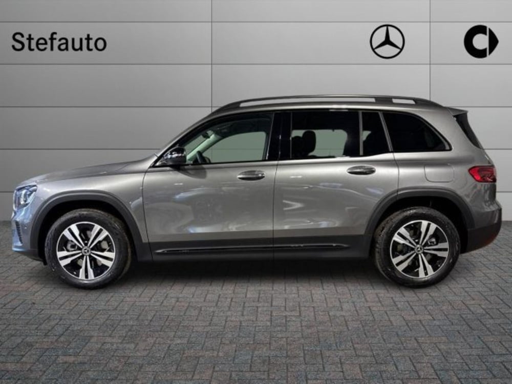 Mercedes-Benz GLB nuova a Bologna (3)
