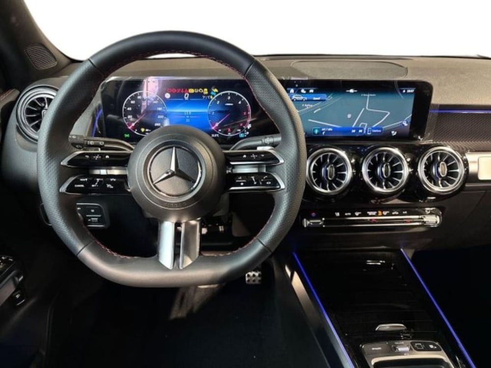 Mercedes-Benz GLB nuova a Bologna (14)