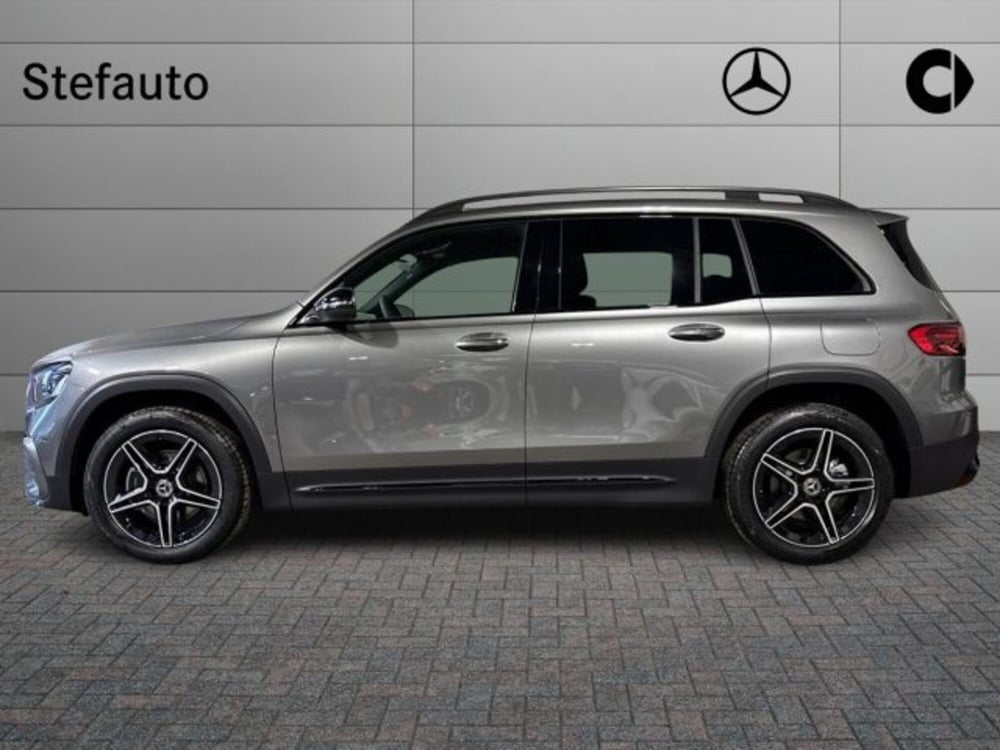 Mercedes-Benz GLB nuova a Bologna (3)