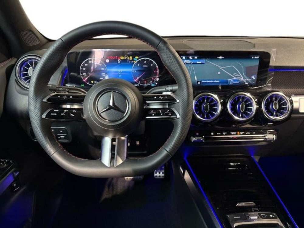 Mercedes-Benz GLB nuova a Bologna (14)