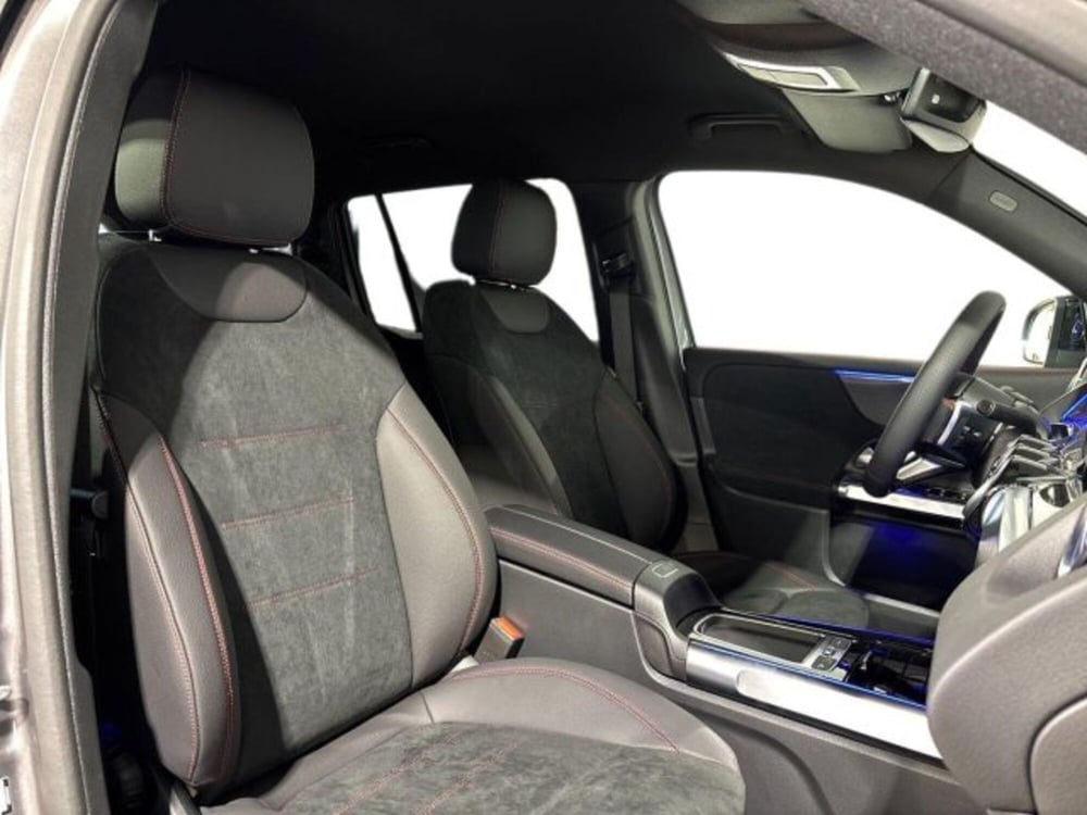 Mercedes-Benz GLB nuova a Bologna (16)