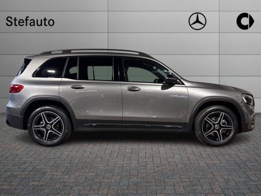 Mercedes-Benz GLB nuova a Bologna (2)
