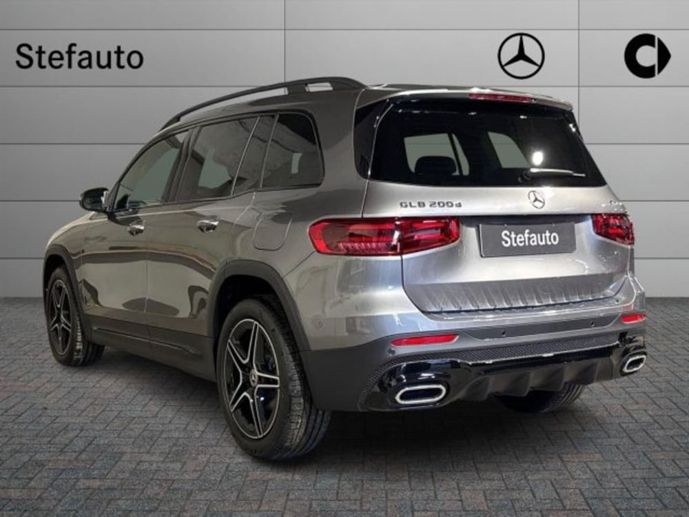 Mercedes-Benz GLB nuova a Bologna (5)