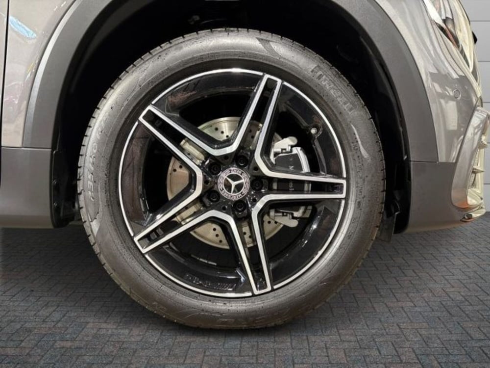 Mercedes-Benz GLB nuova a Bologna (8)