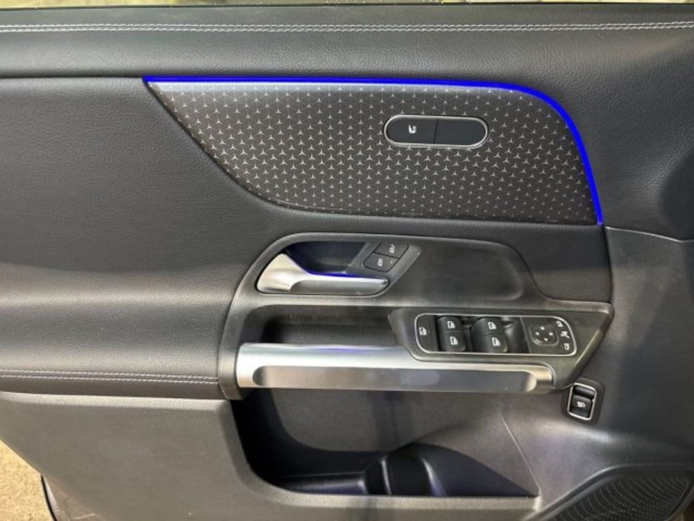 Mercedes-Benz GLB nuova a Bologna (10)