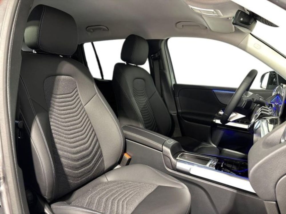 Mercedes-Benz GLB nuova a Bologna (16)