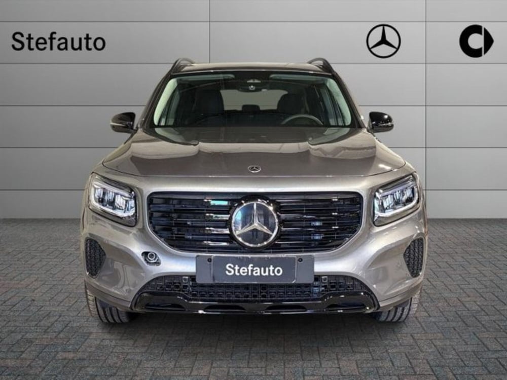 Mercedes-Benz GLB nuova a Bologna (4)