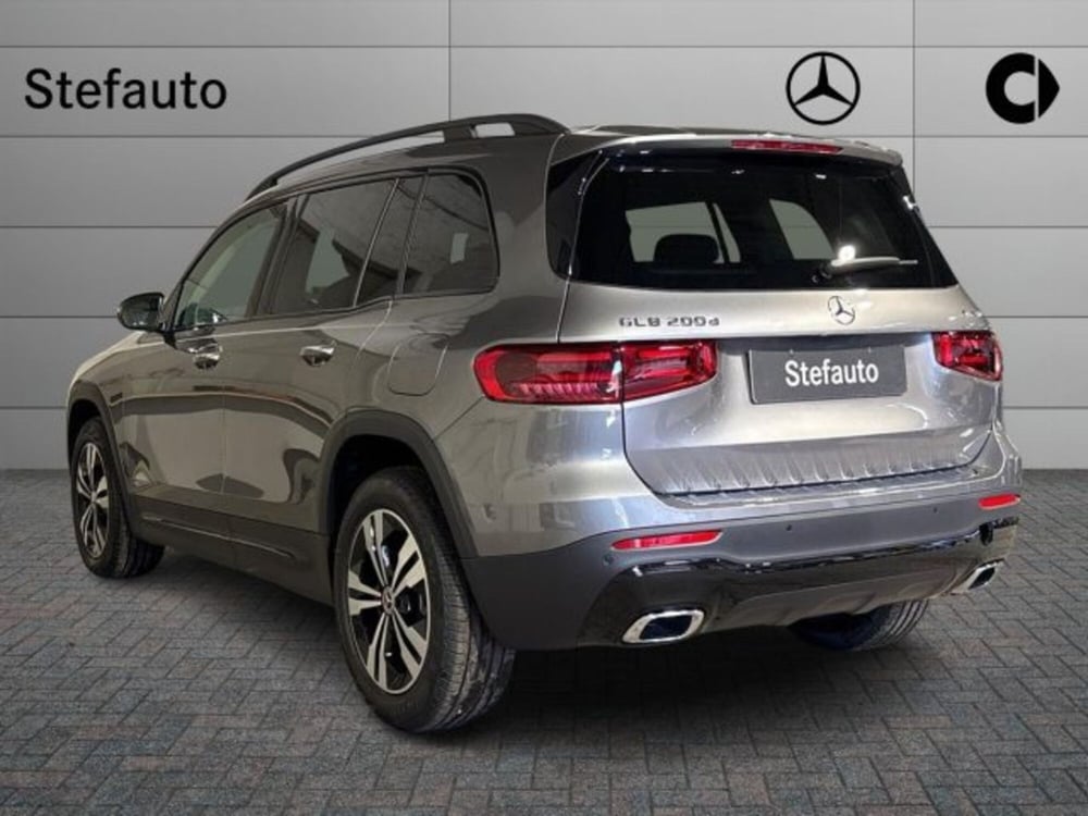 Mercedes-Benz GLB nuova a Bologna (5)