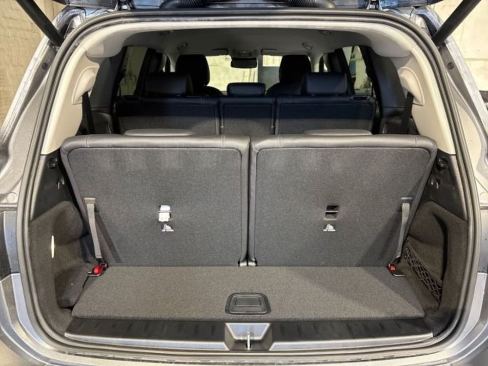 Mercedes-Benz GLB nuova a Bologna (7)